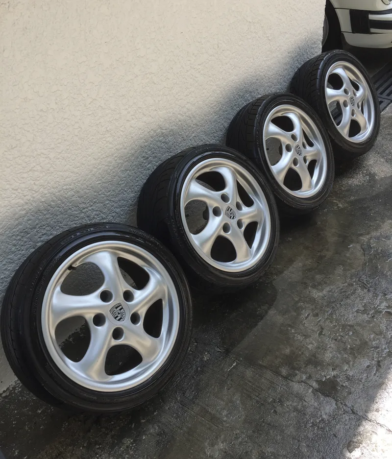 Porsche 911 Alloy Wheels